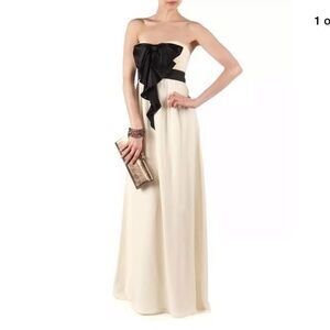 Ted Baker London ivory black bow maxi dress